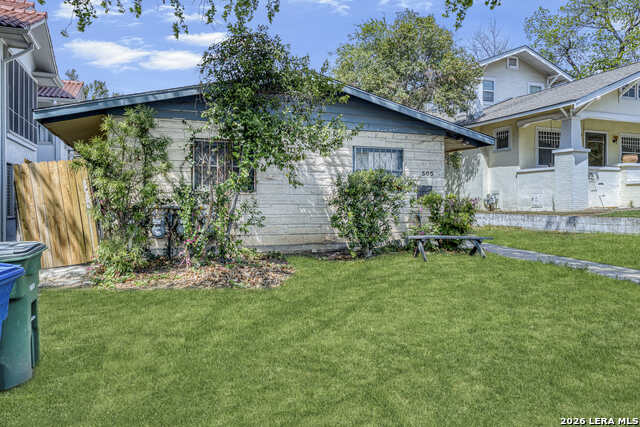 Image 4 of 30 For 305 Brahan Blvd