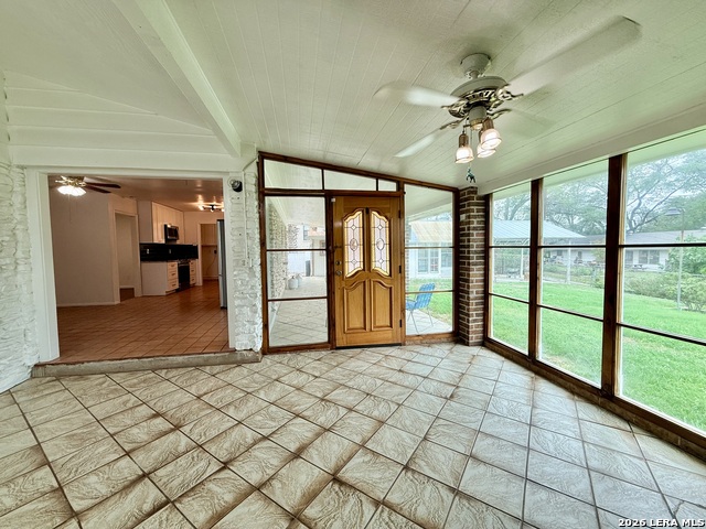 Image 7 of 24 For 3807 Longridge Dr