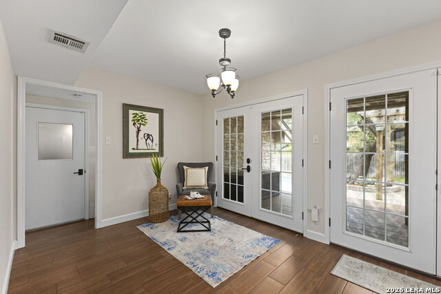 Image 13 of 37 For 3515 Hunters Circle