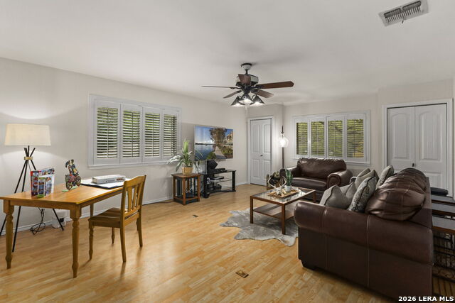 Image 25 of 37 For 3515 Hunters Circle