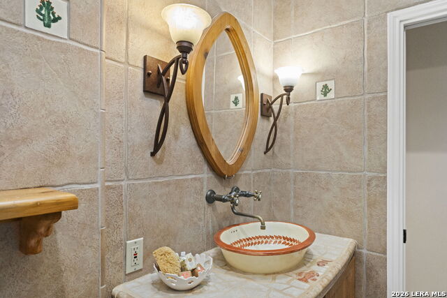 Image 28 of 37 For 3515 Hunters Circle