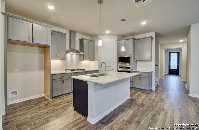 Image 18 of 34 For 1850 Pining Street