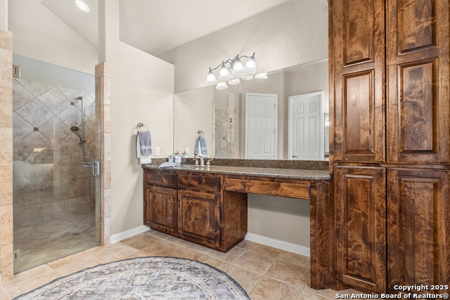 Image 19 of 35 For 3238 Medaris Ln