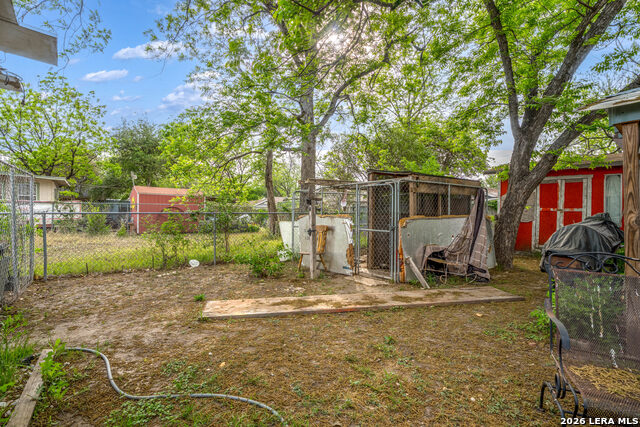 Image 23 of 30 For 116 Parkview