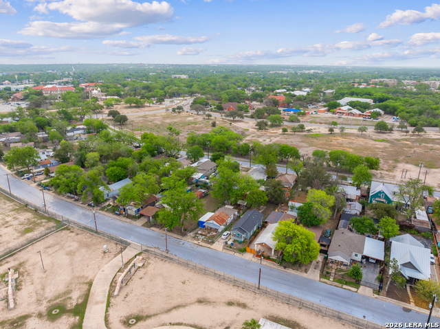 Image 26 of 30 For 116 Parkview