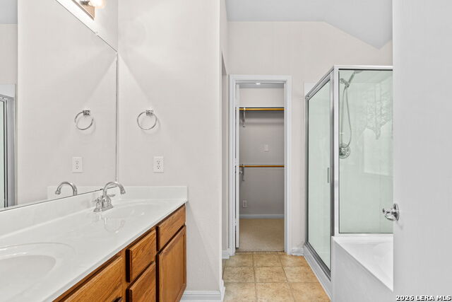 Listing photo id 15 for 3322 Butler Pass