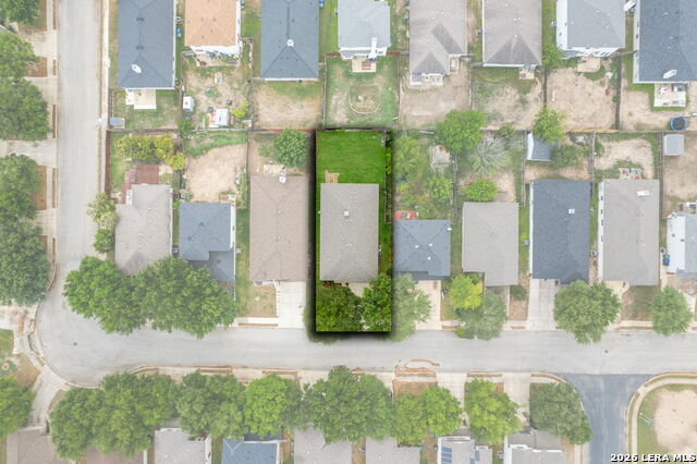 Listing photo id 26 for 3322 Butler Pass