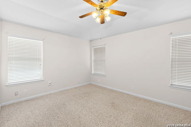 Listing photo id 4 for 3322 Butler Pass