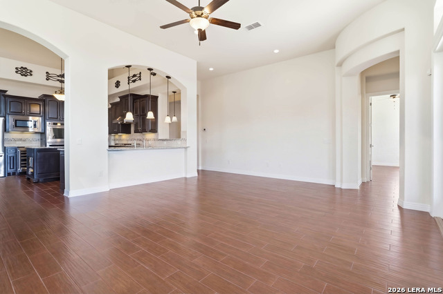 Image 9 of 40 For 22910 Estacado