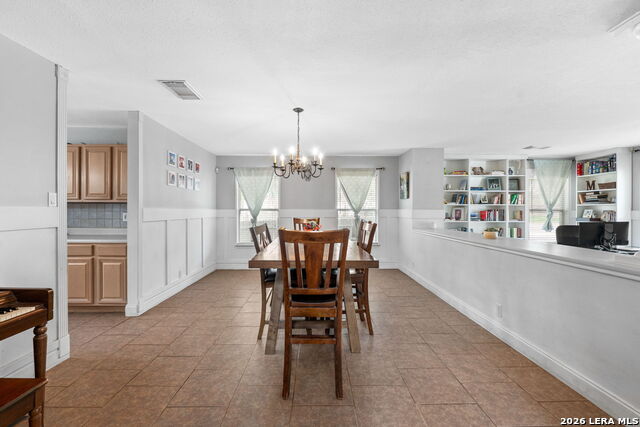 Image 15 of 36 For 4123 Knollpass