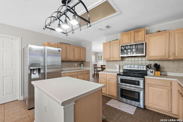 Image 8 of 36 For 4123 Knollpass