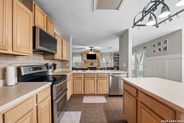 Image 9 of 36 For 4123 Knollpass