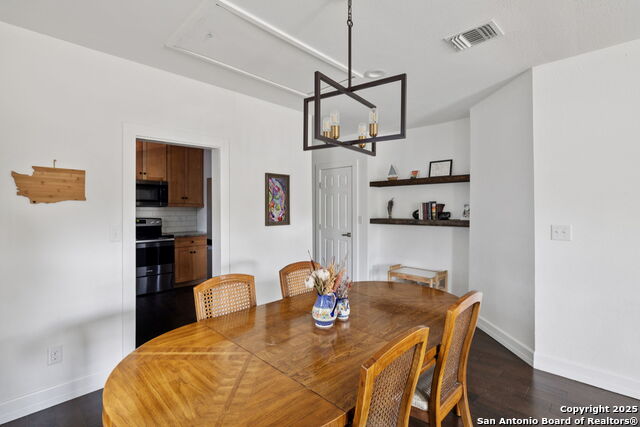 Image 12 of 29 For 711 Eleanor  