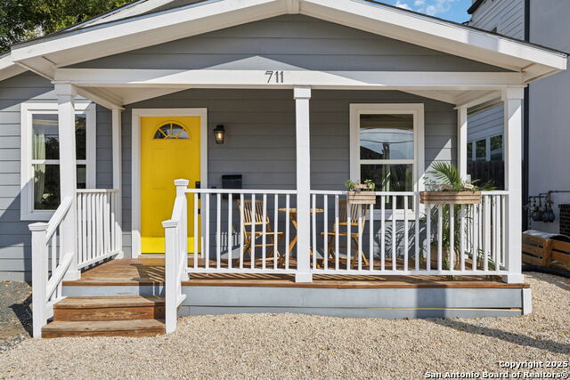 Image 2 of 29 For 711 Eleanor  