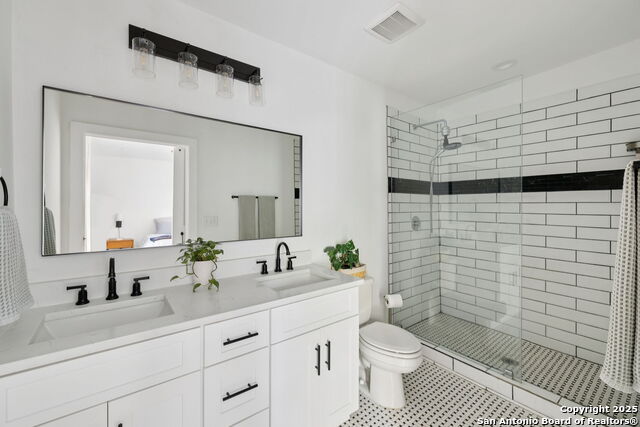 Image 23 of 29 For 711 Eleanor  