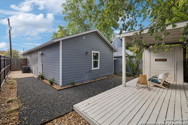 Image 28 of 29 For 711 Eleanor  