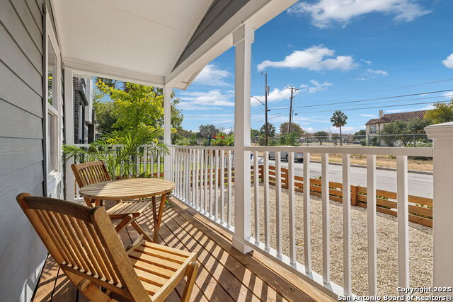 Image 5 of 29 For 711 Eleanor  