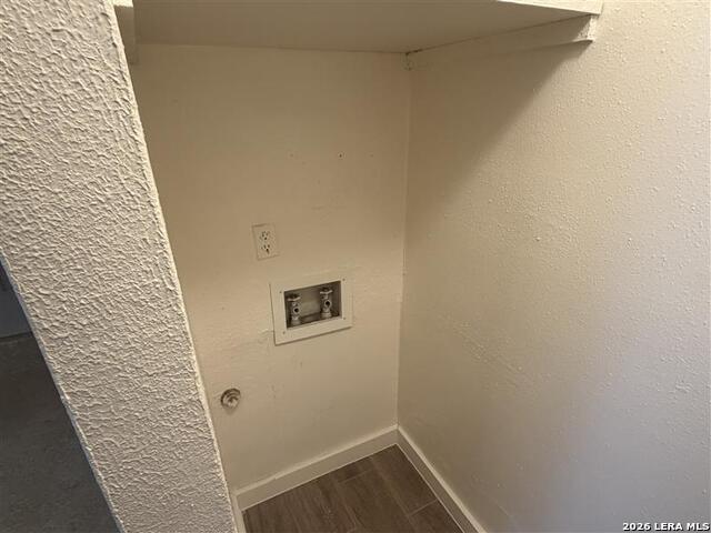 Image 6 of 15 For 1319 Bayou Dr