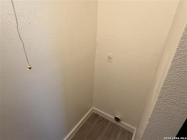 Image 7 of 15 For 1319 Bayou Dr