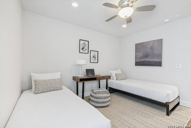 Image 22 of 25 For 488 Olmos Unit #1 E 1