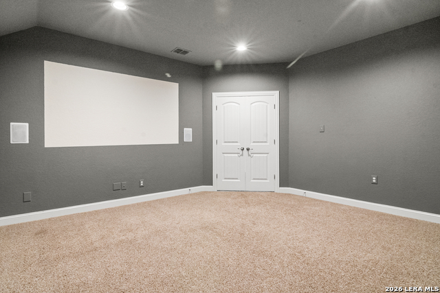 Image 18 of 34 For 221 Aspen Dr