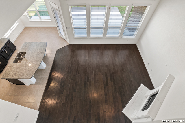 Image 25 of 34 For 221 Aspen Dr