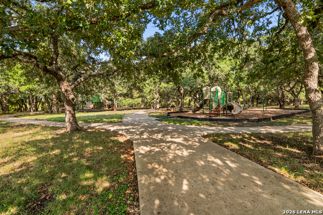 Image 28 of 34 For 221 Aspen Dr