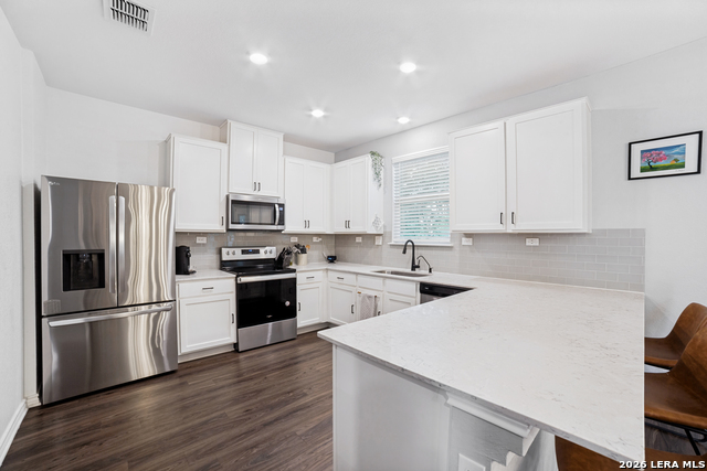 Image 8 of 24 For 7974 Hanging Br