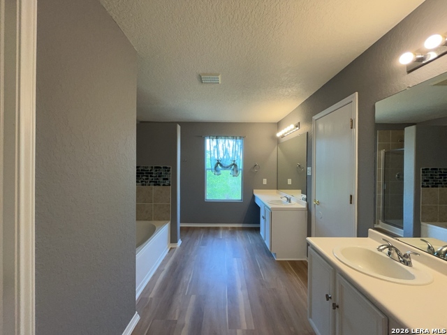 Image 26 of 45 For 9011 Laguna Falls