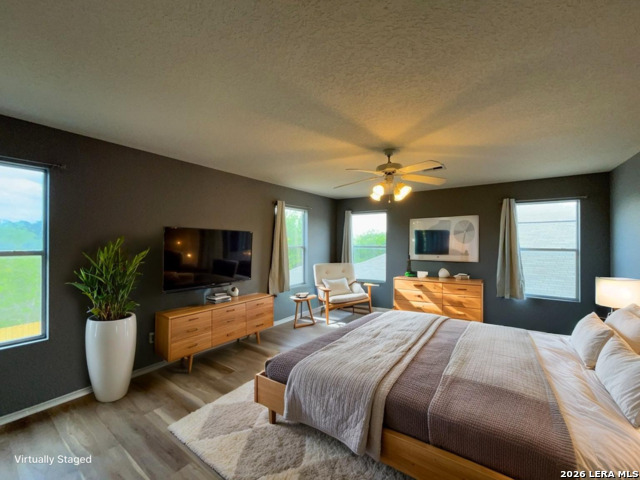 Image 5 of 45 For 9011 Laguna Falls