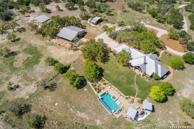 Image 37 of 50 For 395 Bluff Creek