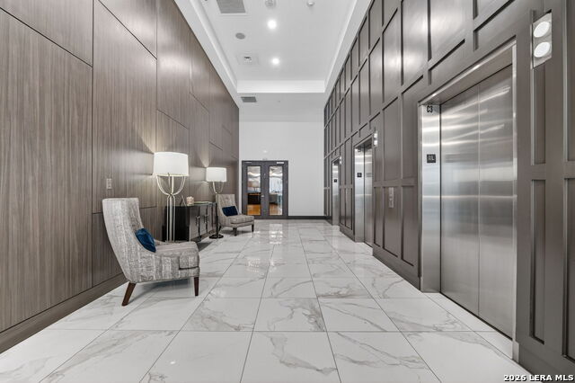 Image 2 of 63 For 610 Market St E Unit 2605