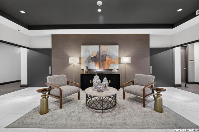 Image 5 of 63 For 610 Market St E Unit 2605