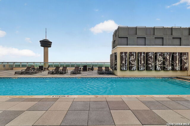 Image 53 of 63 For 610 Market St E Unit 2605