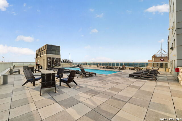 Image 57 of 63 For 610 Market St E Unit 2605