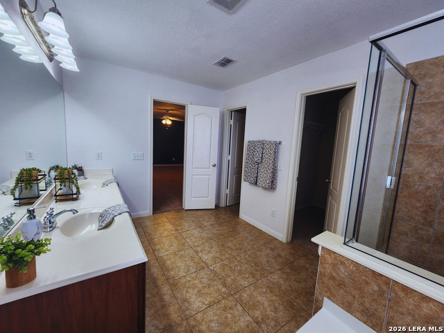 Image 12 of 42 For 209 Town Creek Way