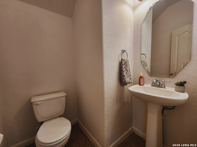 Image 9 of 42 For 209 Town Creek Way