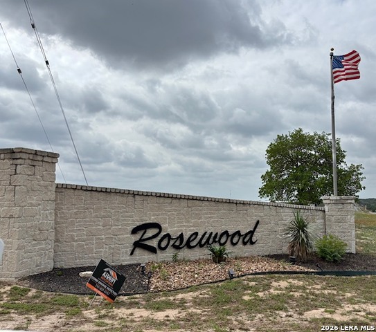 Image 3 of 4 For 472 Rose Blossom Loop