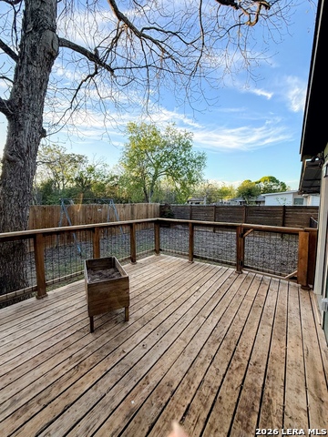 Image 10 of 26 For 419 Collinsworth Avenue