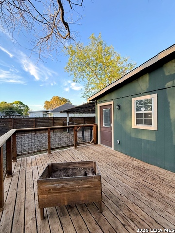 Image 11 of 26 For 419 Collinsworth Avenue