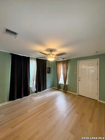 Image 14 of 26 For 419 Collinsworth Avenue