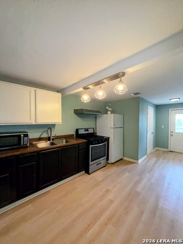 Image 16 of 26 For 419 Collinsworth Avenue