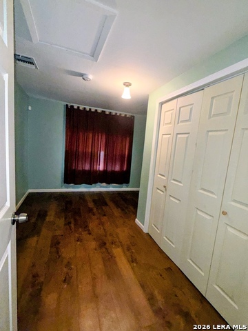 Image 21 of 26 For 419 Collinsworth Avenue