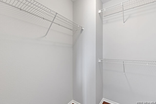 Image 24 of 39 For 337 Willow  