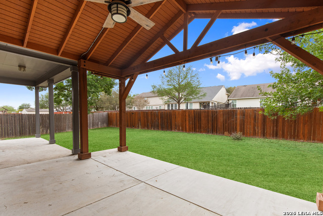 Image 33 of 39 For 337 Willow  