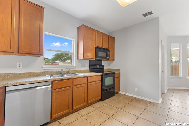 Image 8 of 39 For 337 Willow  