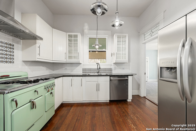 Image 13 of 46 For 135 Vitra  