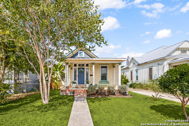 Image 2 of 46 For 135 Vitra  