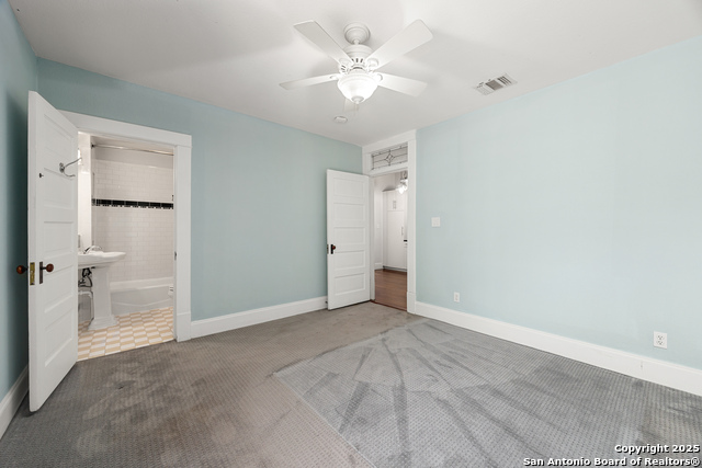 Image 25 of 46 For 135 Vitra  