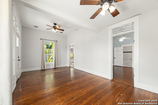 Image 7 of 46 For 135 Vitra  